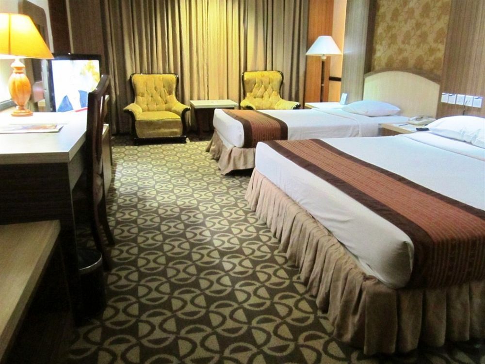 Formosa Hotel Batam Exterior foto
